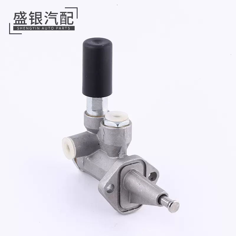 L091柴油发动机燃油泵总成2451933050适用依维柯输油泵