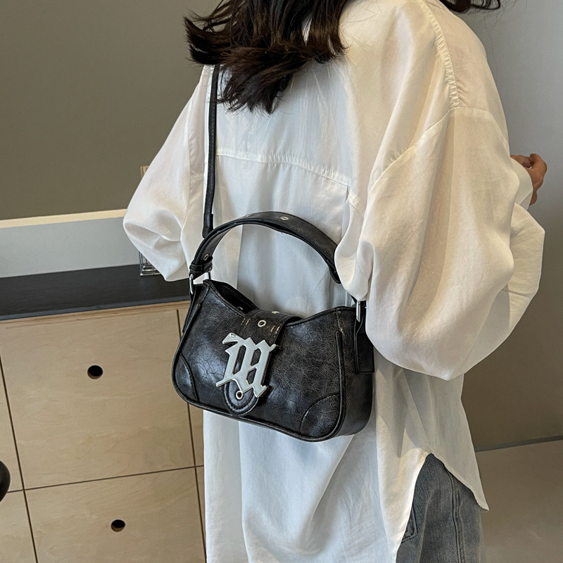 French niche portable small for women 2024 new high-end texture commuting crossbody versatile single shoulder underarm_voghion.com
