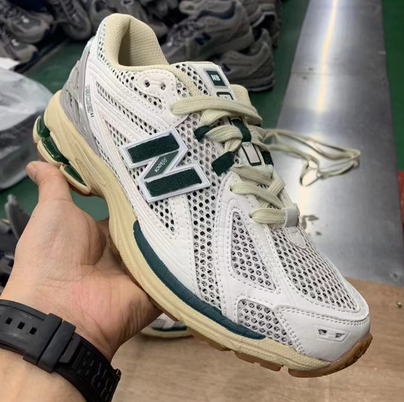 莆田ランニングシューズ NB1906 ホワイトシルバー通気性液体銀増強ダッドシューズ男性と女性のカジュアルスポーツシューズファッション|undefined