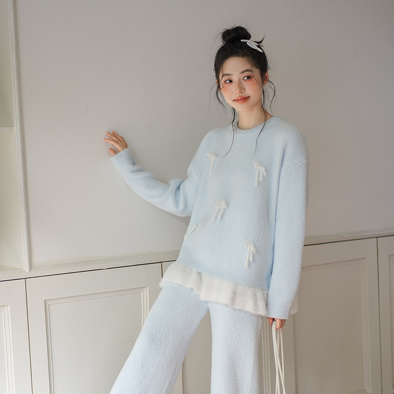 Soft and cozy women's pajamas for autumn and winter, with bow and ruffle trim, slightly flared pants, thick and warm, can be worn outside, Korean-style home wear