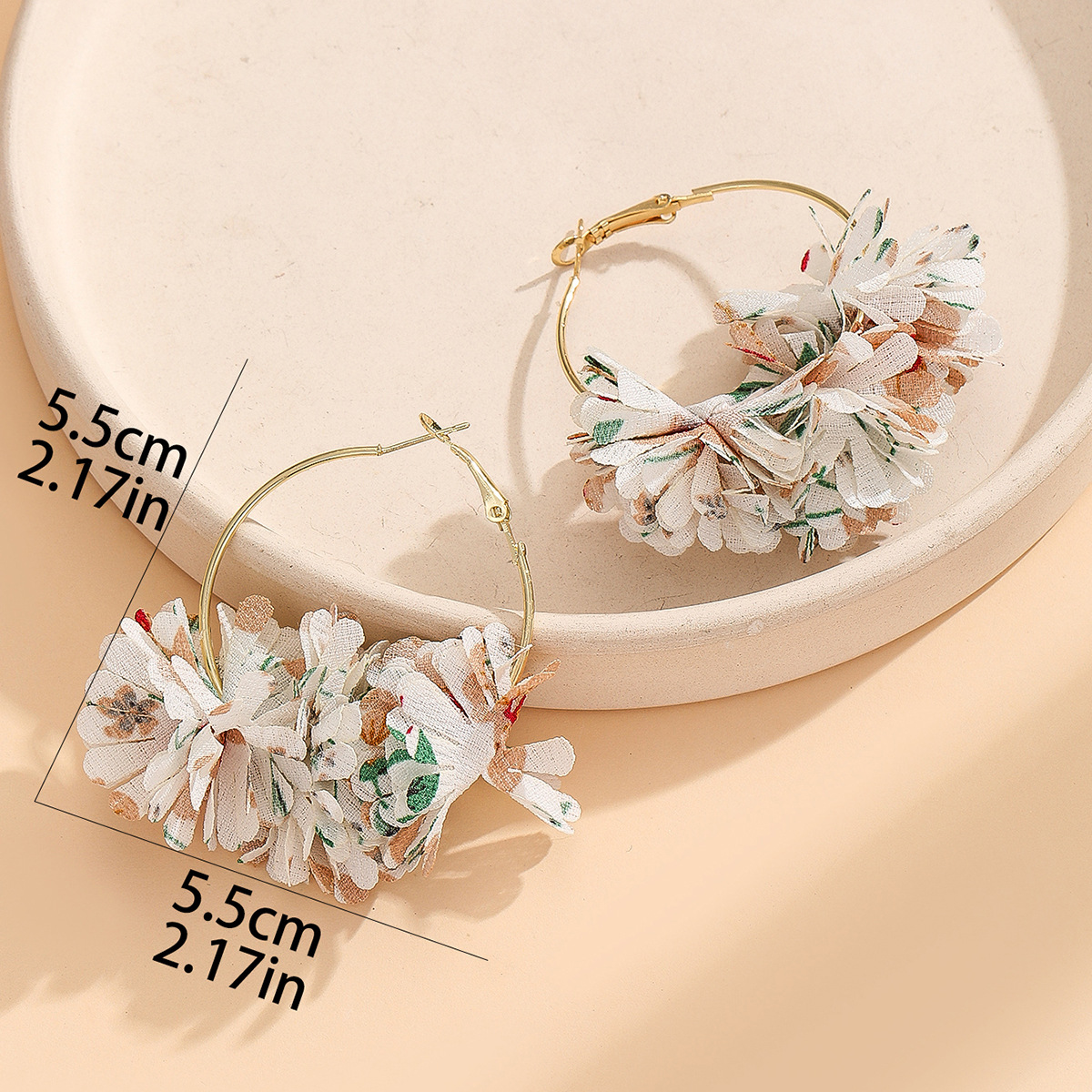 7g Weight Copper Ear Needle Material Earrings Classification 1 Pair Quantity Casual, Street, Shopping Occasion Flower Pattern All Seasons Season Women's Gender Vacation, Bohemian Style 1 Pair Vacation Bohemian Flower Cloth Earrings 无