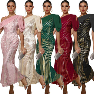 2024�F؛���u�W���¿�Ů�b�B��ȹ�μ�ѩ��ƴ����Ƭ�Lȹ�Ɍ��Y��