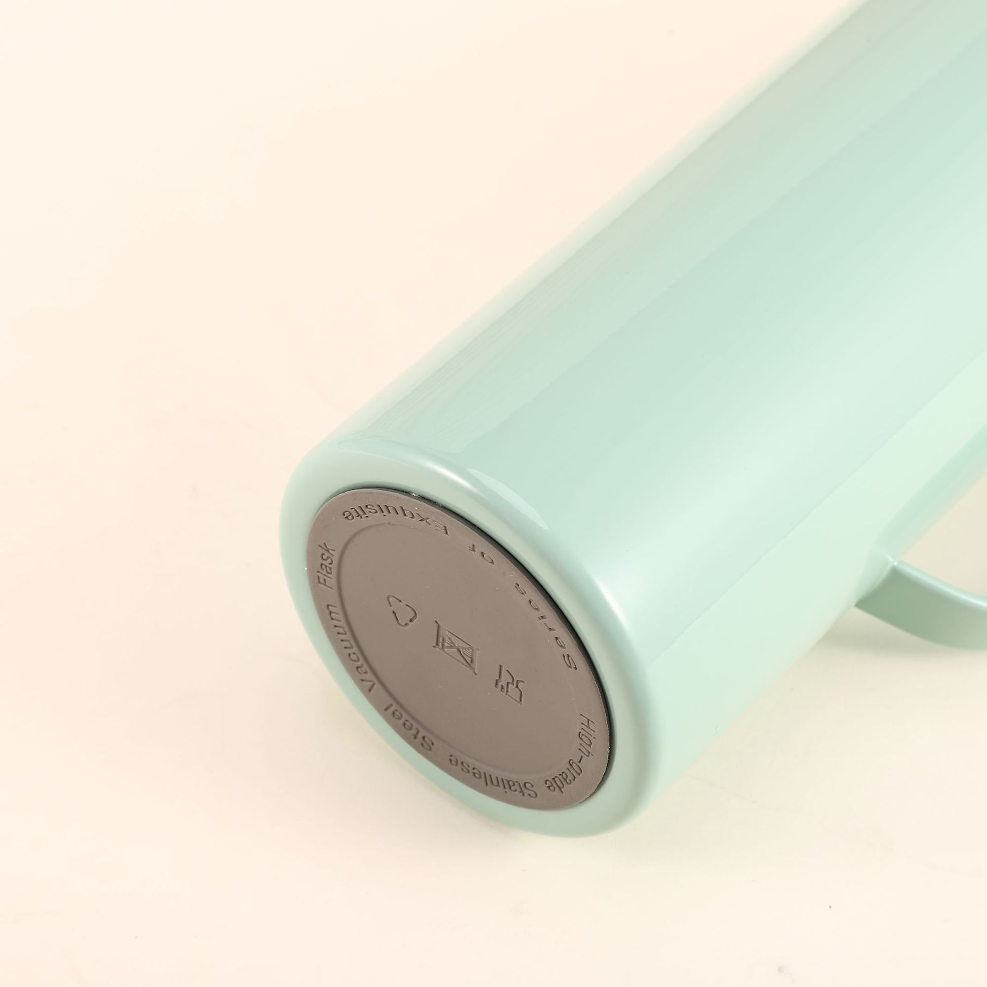 Gourde isotherme en inox avec affichage de la température_voghion.com