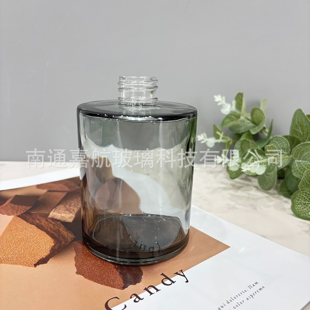 Venta al por mayor 300ml gris simple botella de vidrio cilíndrico transparente recipiente especial de aromaterapia sin fragancia de fuego botella vacía de expansión de fragancia