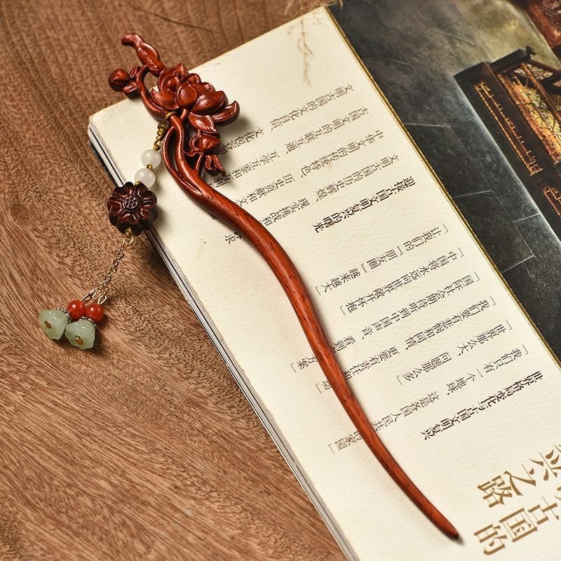 Nueva moda para el cabello hojas de madera de sandalwood esculpida doble cara loto paso de agitación universal pinzas Qixi envió a su novia explosión