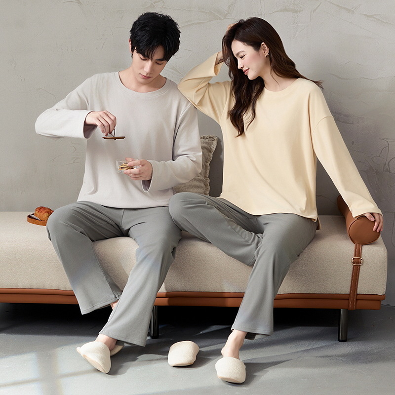 Pajamas de pareja otoño y invierno de ternudo catiónico de manga larga rayas oscuras de alta calidad caliente conjunto de ropa de hogar caliente