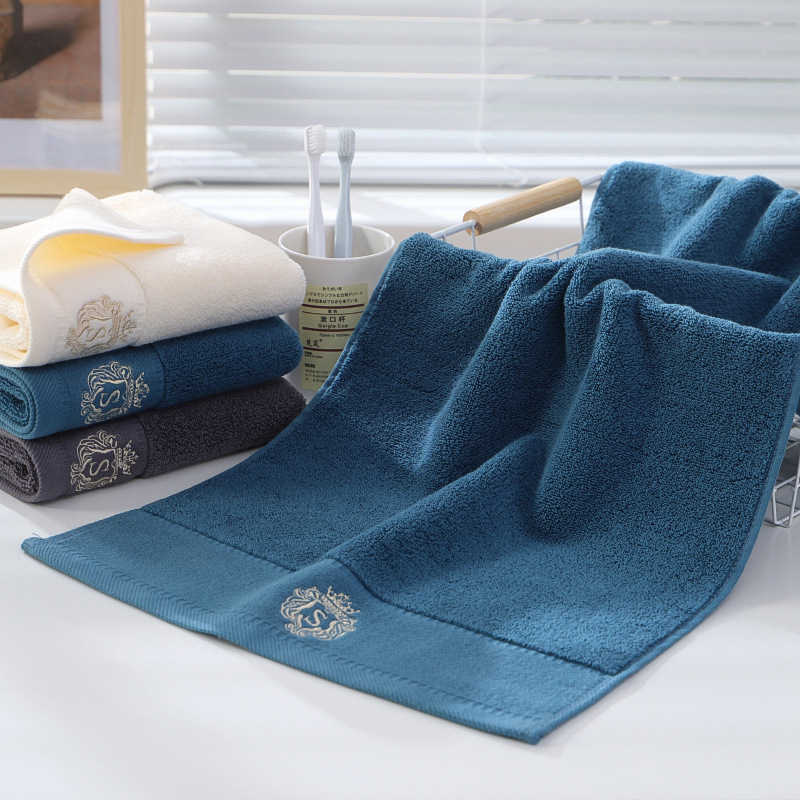 Serviette de visage épaisse en coton 32 plis avec logo brodé_voghion.com