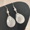 Organic earrings drop-shaped from pearl