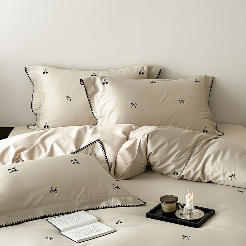 Completo letto francese in raso di cotone con copripiumino_voghion.com