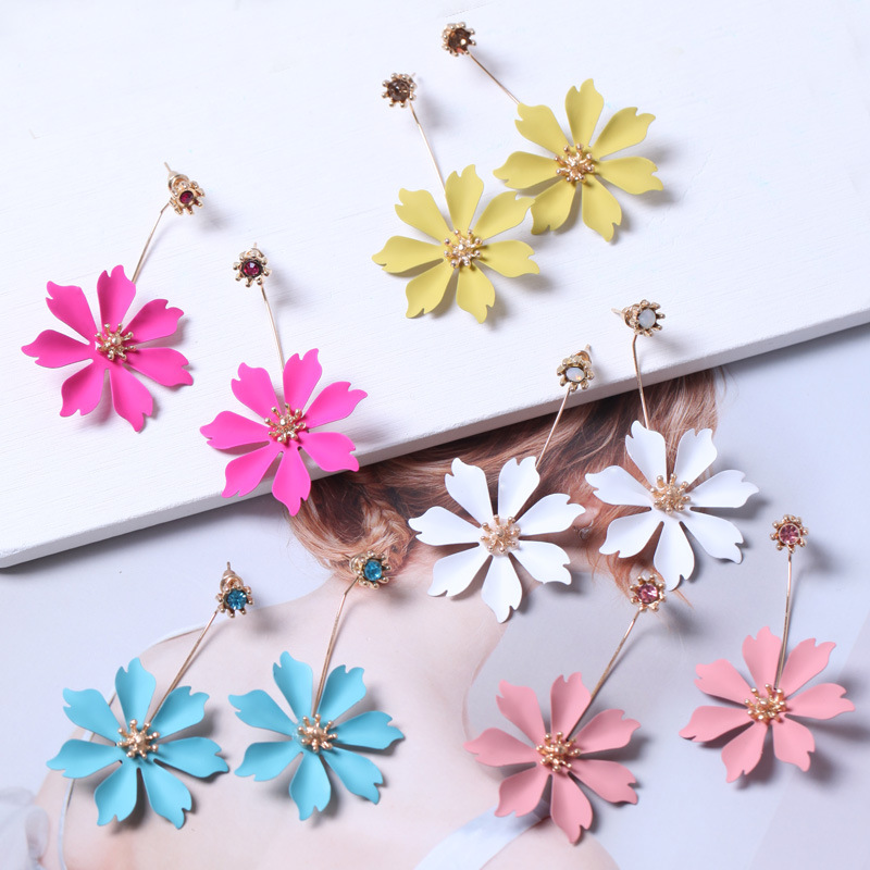 Fashionable cute fresh elegant earrings