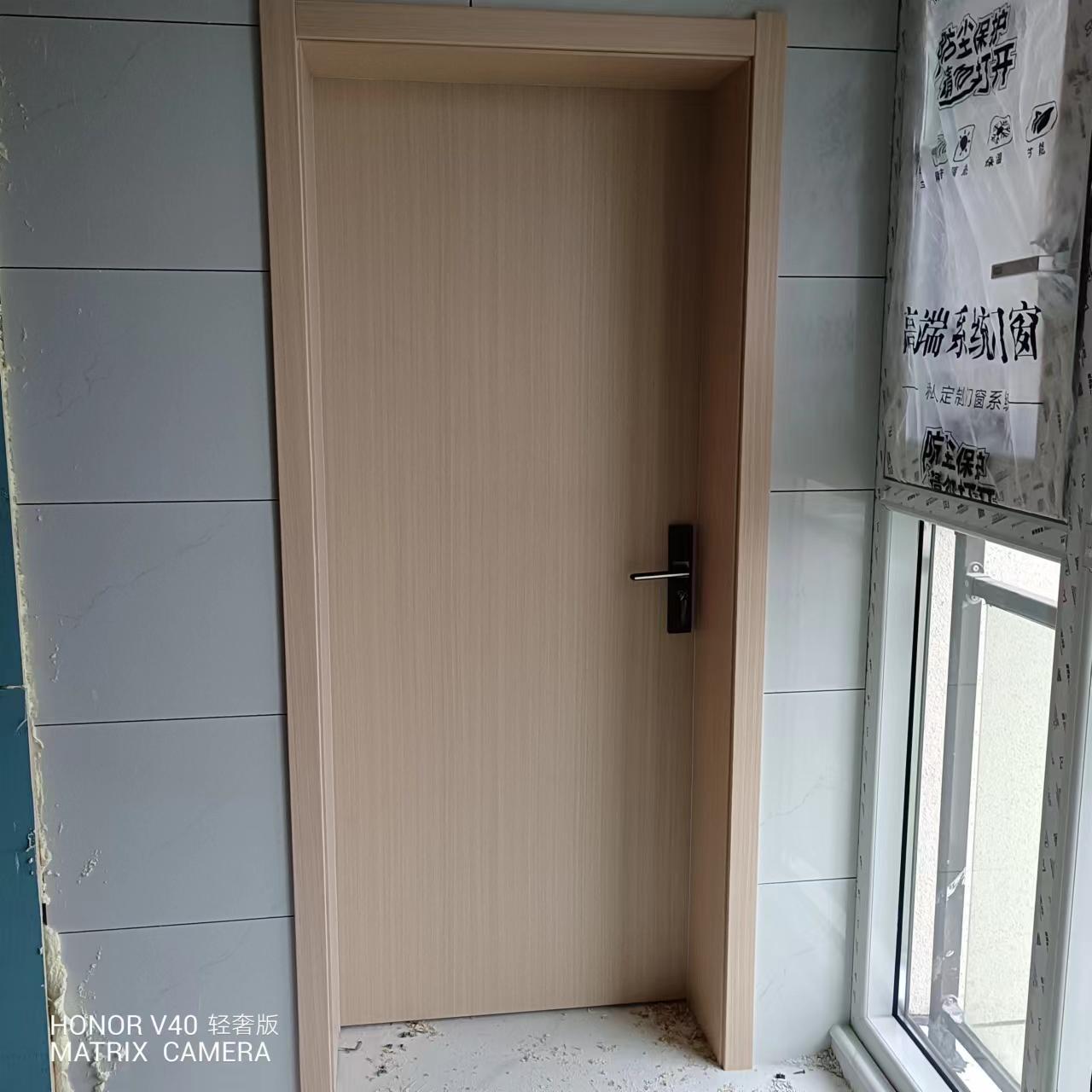 实木复合烤漆免漆碳晶生态门工程酒店包房民宿出租房间木门静音