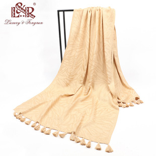 New European and American style American brand tail Jacquard dark flower metal wire two ears female BLING scarf shawl