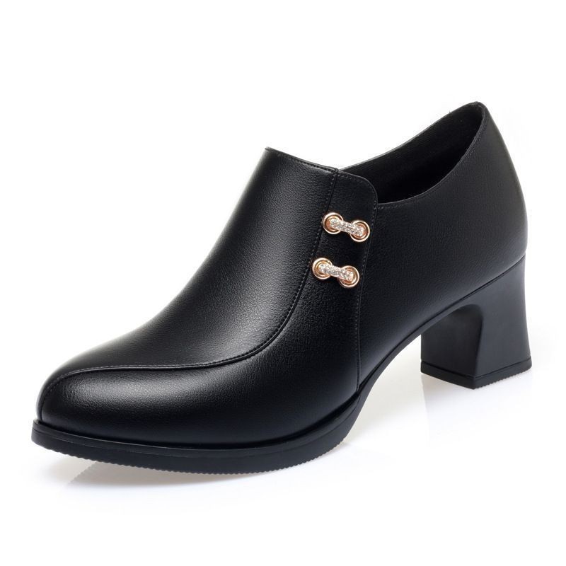 2026 verano nuevo anti-deslizante zapatos casuales de cuero suave primavera y otoño de mujer nuevo estilo cómodo zapatos de altura baja