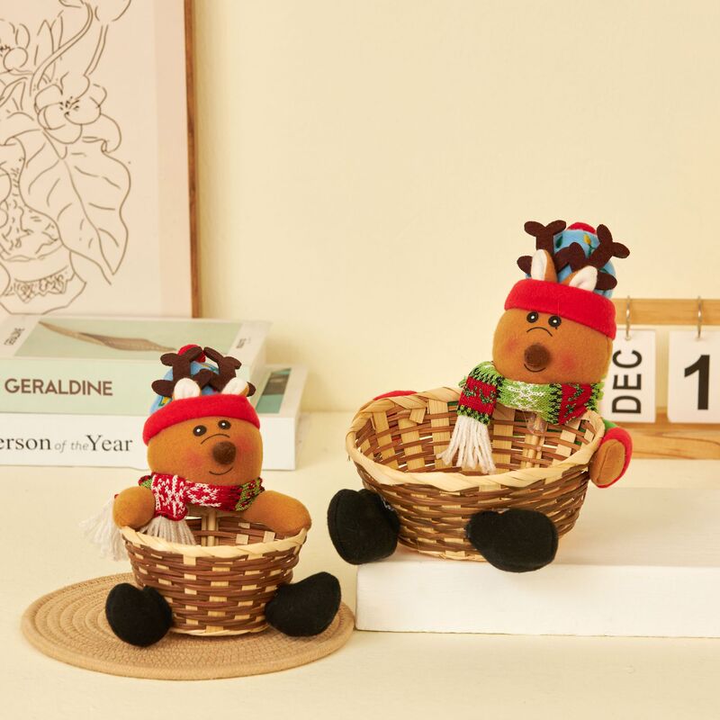 クリスマスの飾りのキャンデーのかごの小さいサイズの藤は果物のかごのクリスマスのデスクトップを編みます。|undefined
