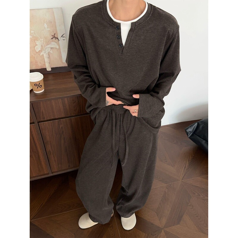 2026 Autumn New Men's Thin Fishbone Pattern Fake Two-Piece T-Shirt and Pants Set for Teenagers with a High-End Feel