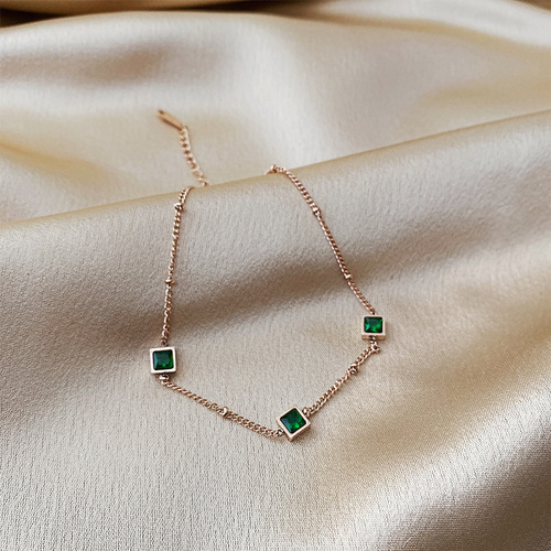 Square emerald gemstone anklet for women, light luxury and high-end bracelet, simple and versatile ankle chain, elegant niche design