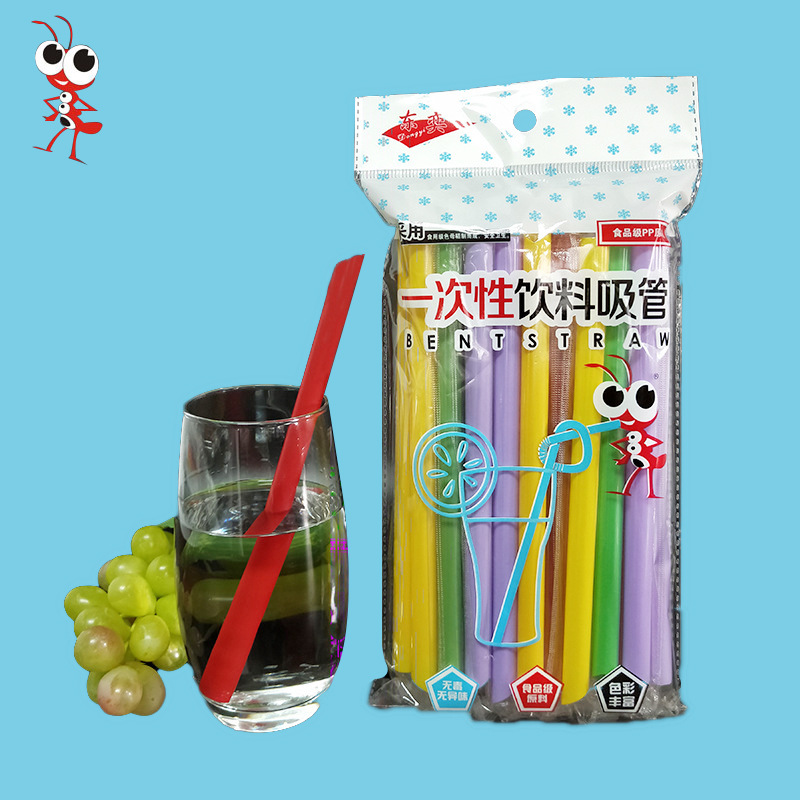 Pajitas de plástico desechables con revestimiento de película de colores variados del fabricante de Dongguan para bebidas, pajitas puntiagudas de plástico de calidad alimentaria y ecológicas en varios grosores.