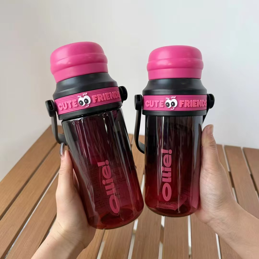 Nuevo deporte portable taza de café taza de plástico taza de agua taza de plástico estudiantes taza de acompañamiento simple taza de plástico resistente a altas temperaturas