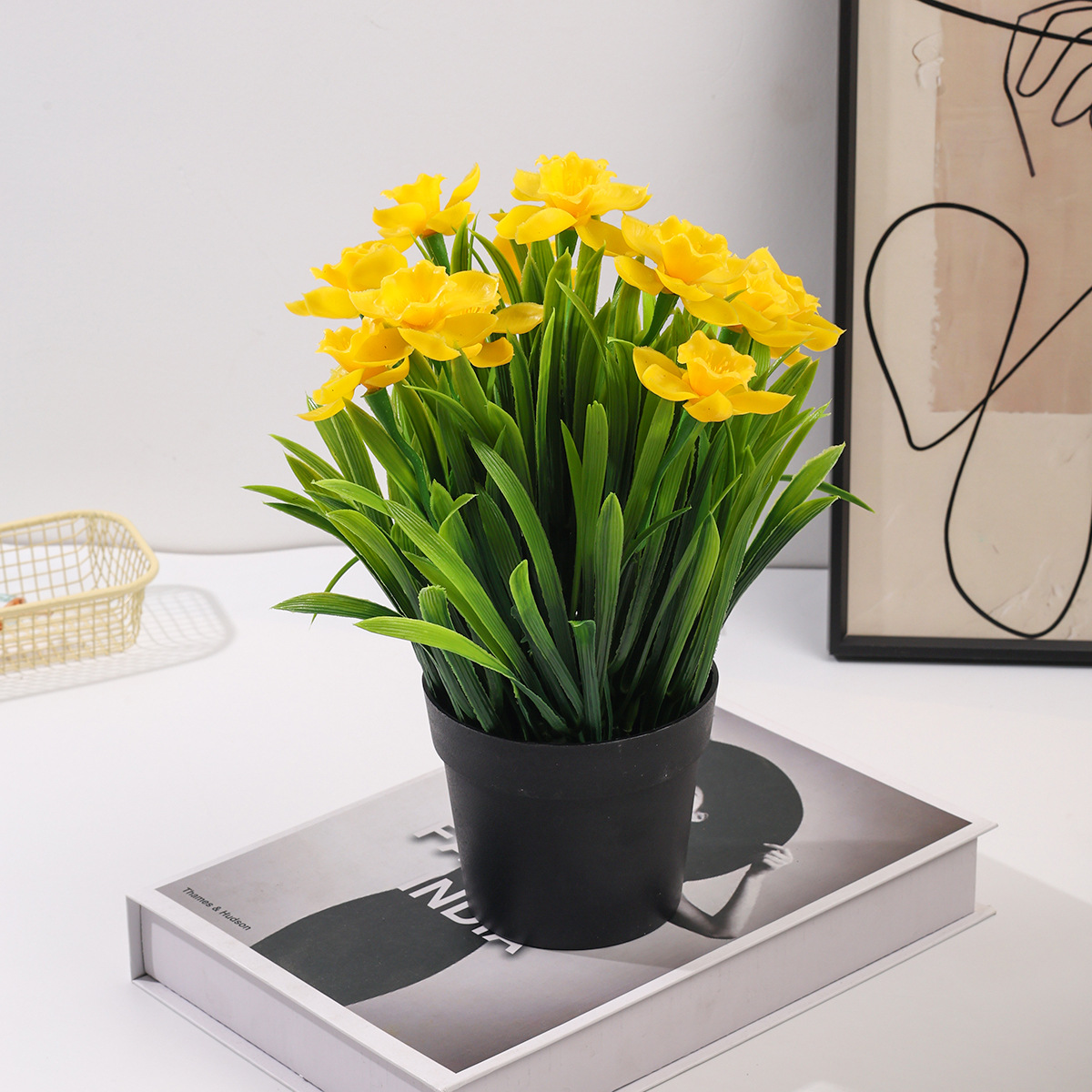 Narciso simulado en maceta de plástico flor falsa pequeña decoración de escritorio de bonsai decoración artificial transfronteriza planta de simulación
