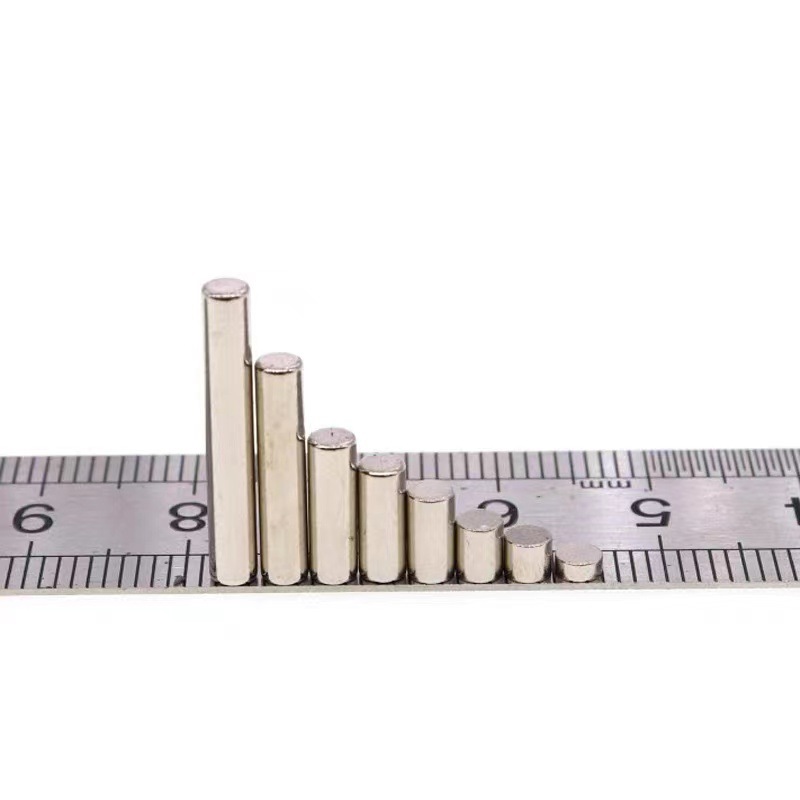 稀土钕铁硼强力磁铁D4*8/10/15/20mm圆柱磁铁  强磁吸铁石永磁王