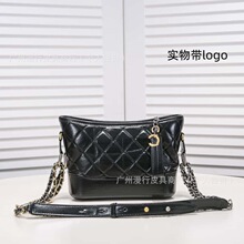 �¿���ƤŮ��С���L���朗l���˰�ƴɫ�μ�б����羳؛Դ��logo