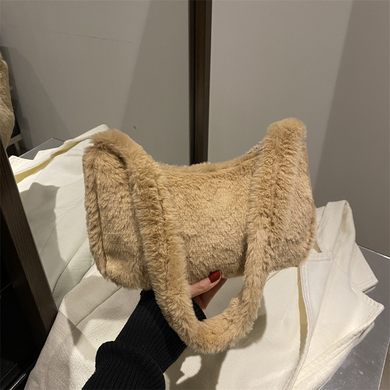 2025 primavera nueva bolsa de hombro de lana coreana, bolso de brazo casual de moda, bolso de moda de peluche de estilo extranjero