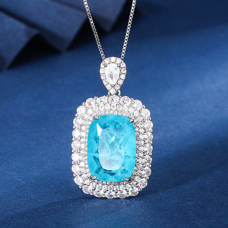 2024 nueva joyería Zhuang Shengsheng, fondo de cobre, esmeralda de simulación chapada en oro, traje retro rectangular gordo femenino 13*18