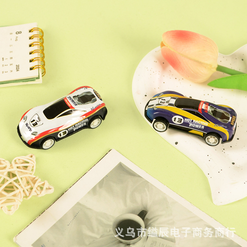 합금 자동차 모델 자동차 모델 장식품에 1 위안 20 은 자동차 초등학교 장난감 매점 보드 장난감을 뒤로 당깁니다.