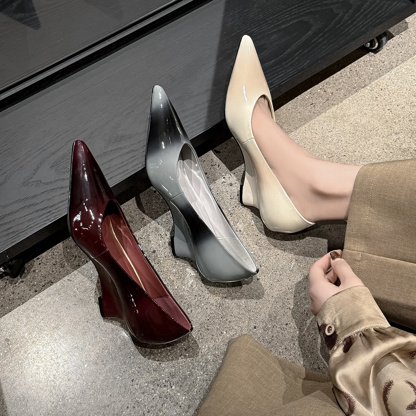 Sexy elegant autumn high heels pointed-toe wedge heel