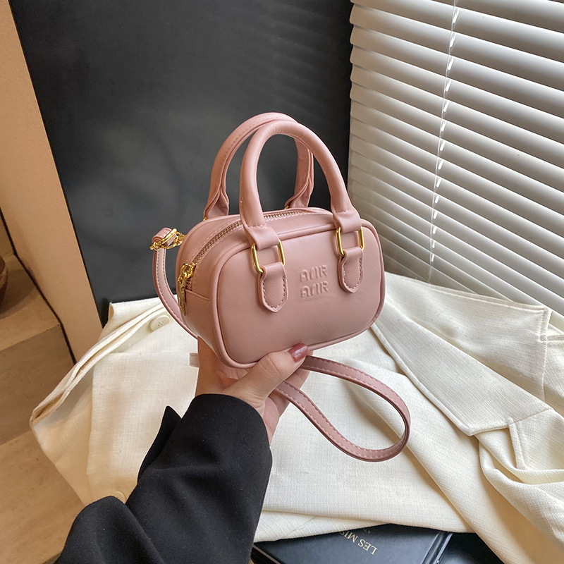 Bolsa rosa desnuda