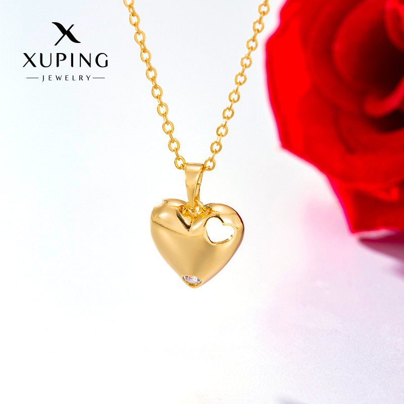 Collar con Colgante de Diseño Simple y Personalizado con Gema Artificial en Forma de Corazón de Xuping, Nueva Moda