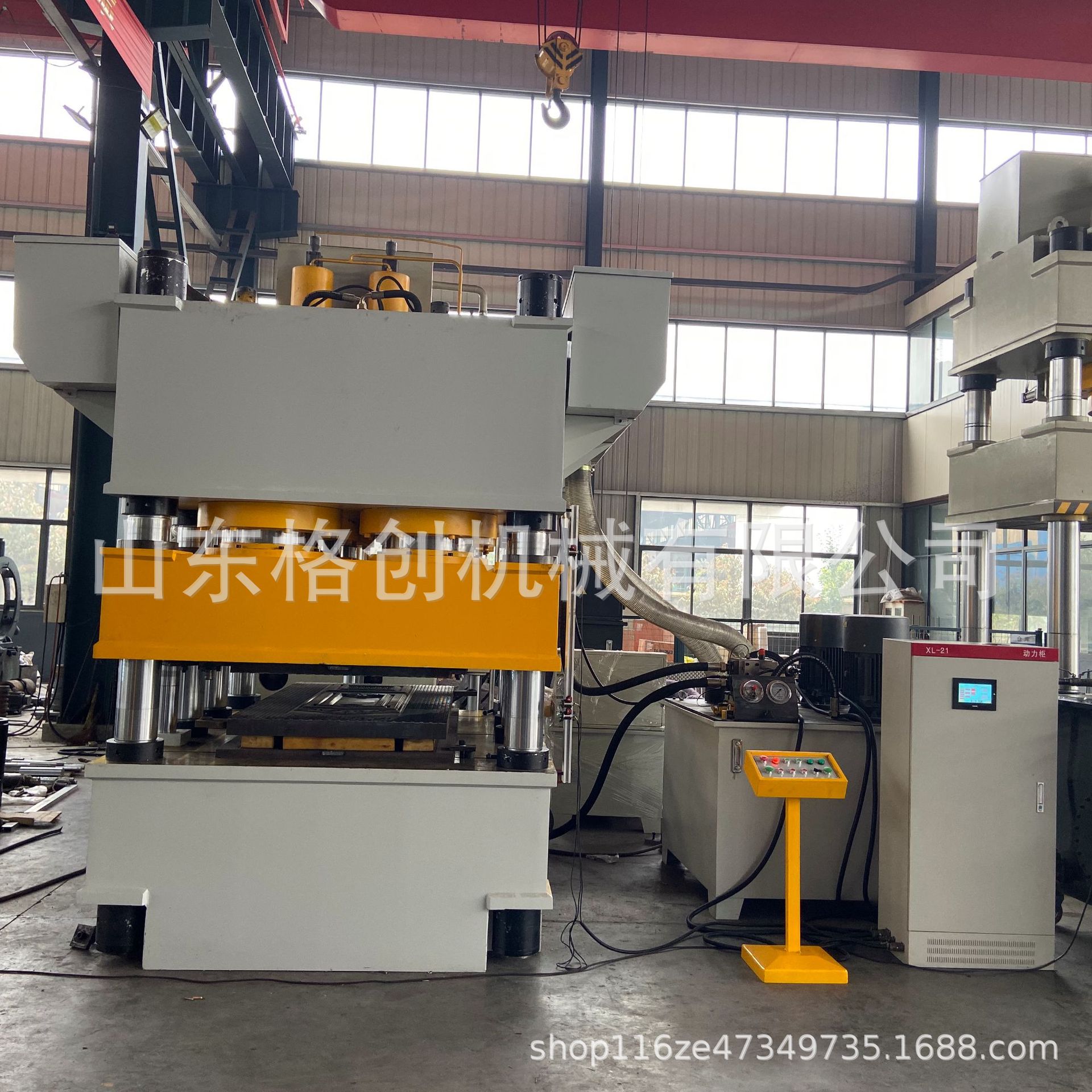 厂家直销门板压花机单动拉伸液压机八柱压力均匀精度高伺服PLC