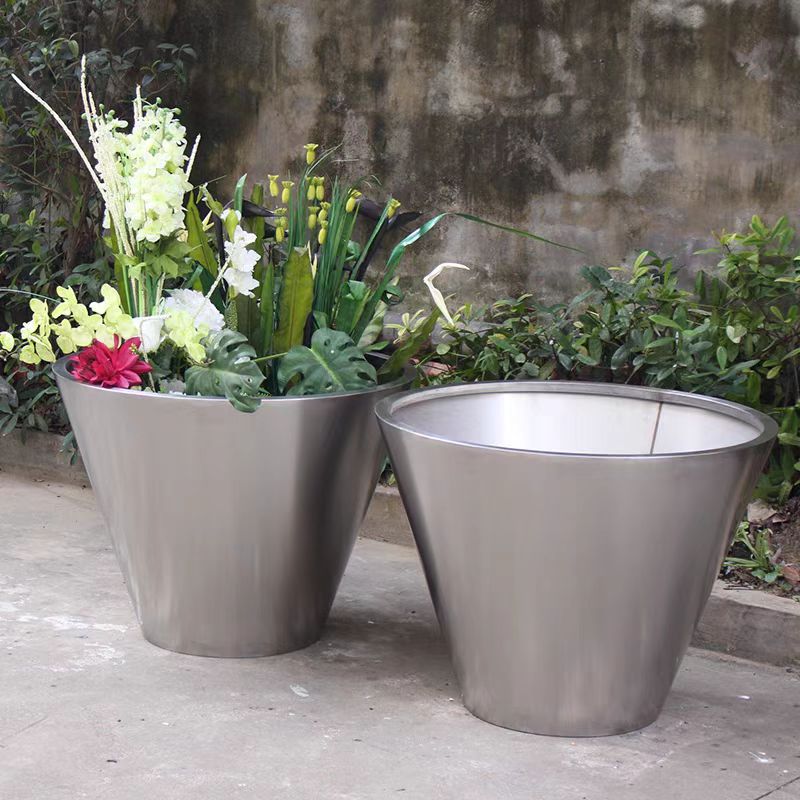 Caja de flores de acero inoxidable al aire libre combinación de cama de flores móvil divisoria de péndulo exterior departamento de ventas valla municipal caja de plantación de tanque de flores