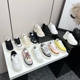 女式皮靴;女式休闲单鞋;女式时装单鞋