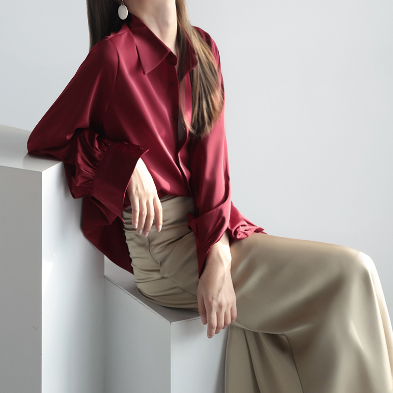 Red [elegant western style professional retro unique]]