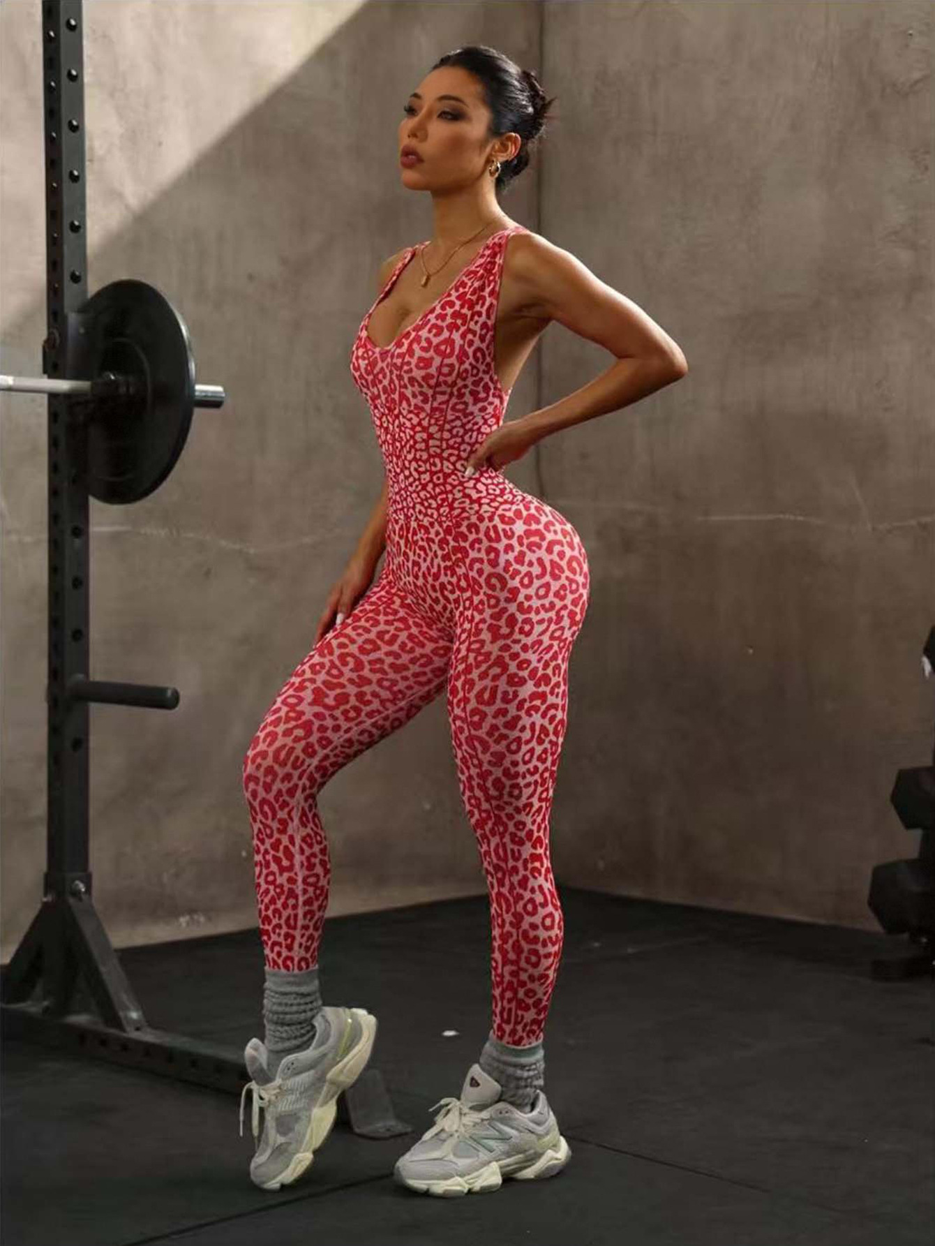 SHEIN venta caliente impresión de leopardo enlaces cruzados sin costuras unidos ropa de yoga de acondicionamiento deportivo outerwear casual