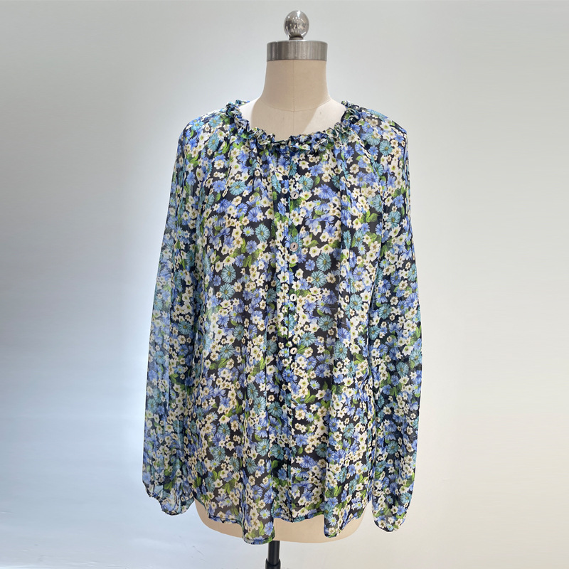 크루넥 버튼 스타일-블루 플로랄