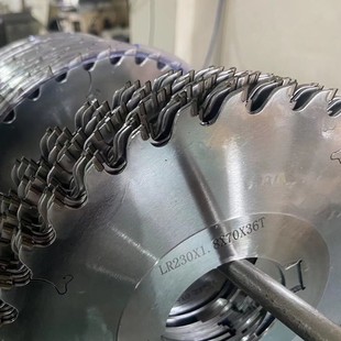 [Diamond Multi-Blade Saw Blade] Ultra-Thin Boss Design Saves Material and Cuts Soft and Hardwood with Scraper