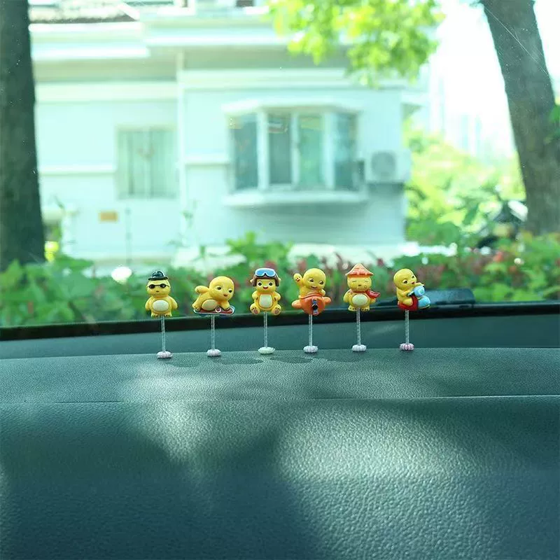 Креативные новые облака качают головой Молоко Дракон Автомобиль Украшение Смолы Украшение Симпатичные Сяолун Автомобиль Внутренняя Консоль