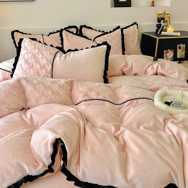 Nuevo estilo tridimensional de piel de conejo de imitación de amor, conjunto de cuatro piezas de terciopelo de leche, ropa de cama cálida de otoño e invierno de estilo europeo, funda de edredón de sábanas