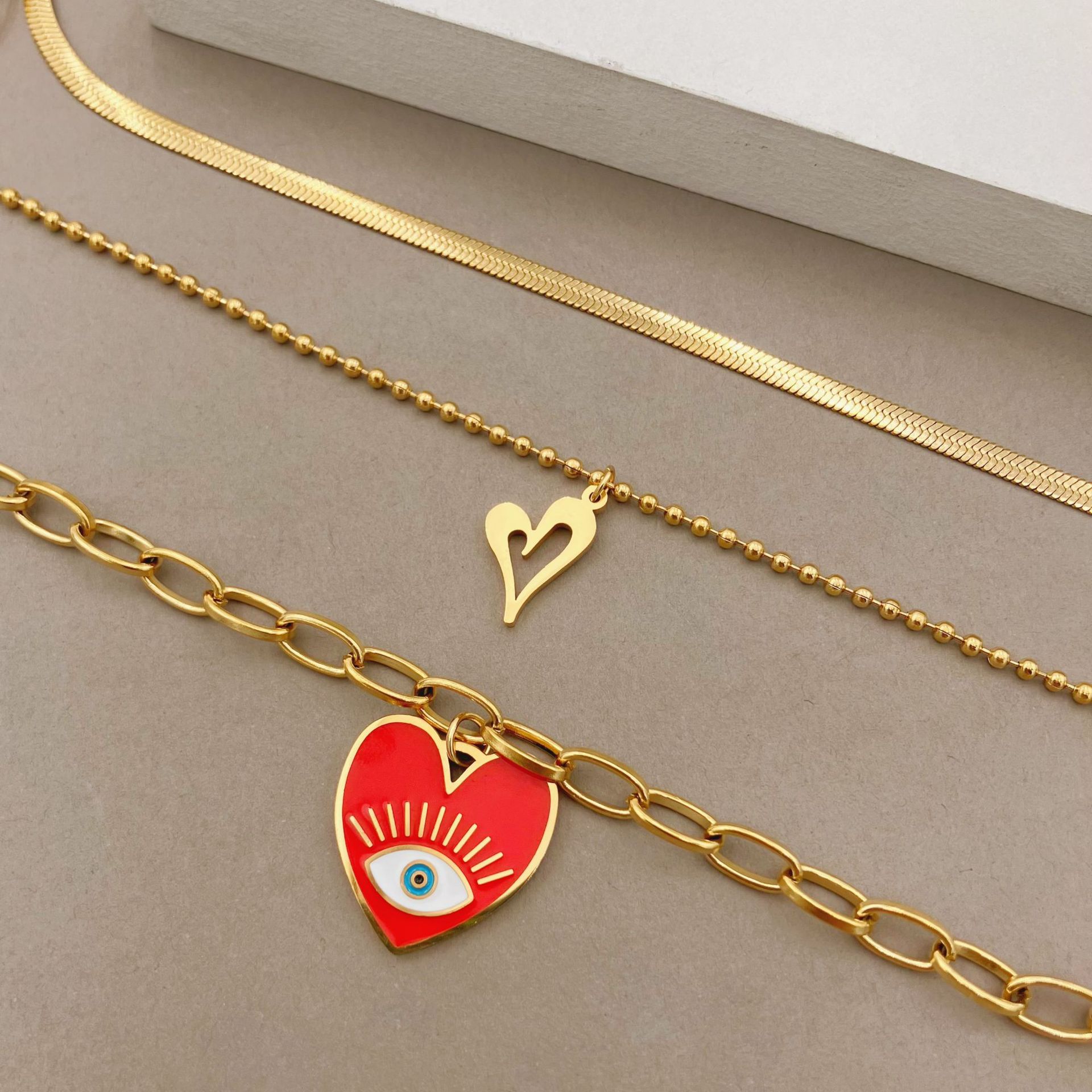 Retro Heart Shape Stainless Steel Titanium Steel Plating Pendant Necklace 1 Piece