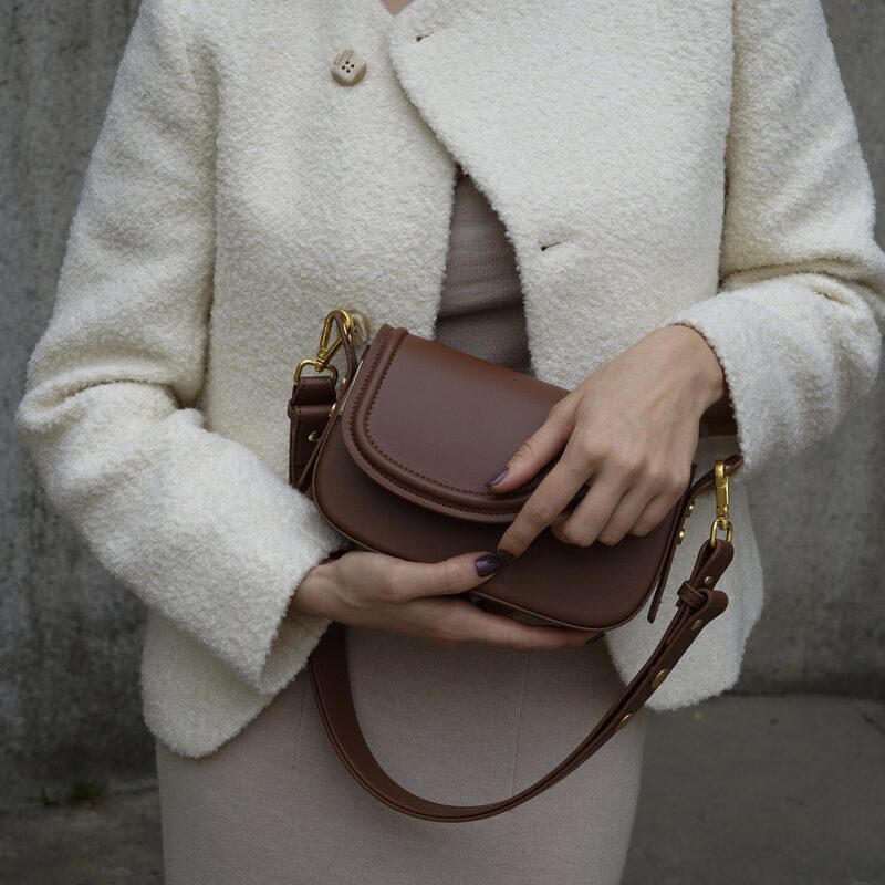 ins Malaysia Niche Designer creamcouch Same Style High-quality Classy Vegan Leather Crossbody Bag