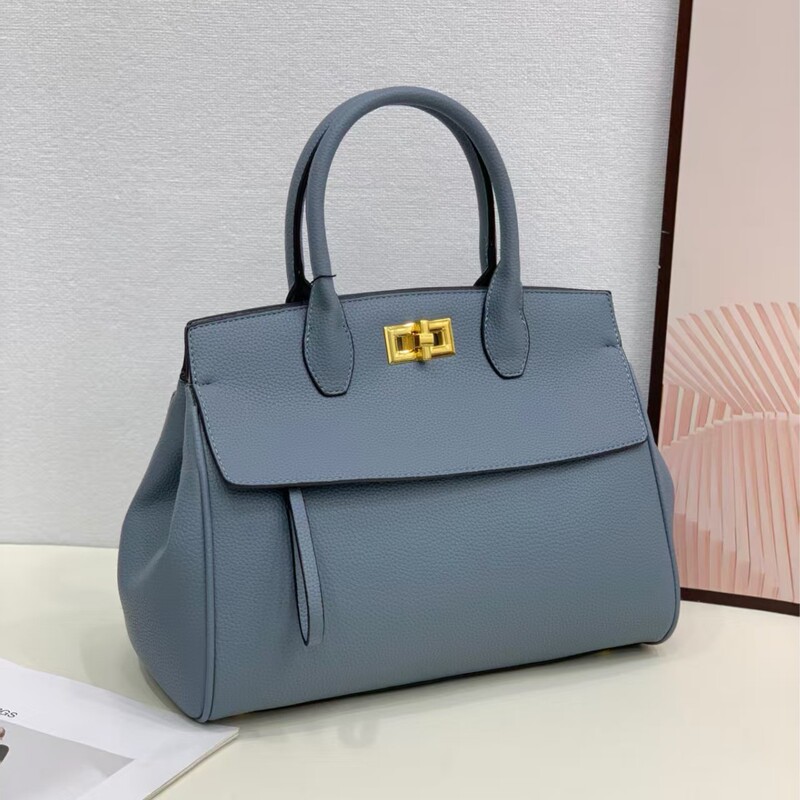 Cross-Border Trendy Handbag, Popular Shoulder and Crossbody Bag, 2025 New Model, Fashionable and Stylish Women's Crossbody Bag with Label