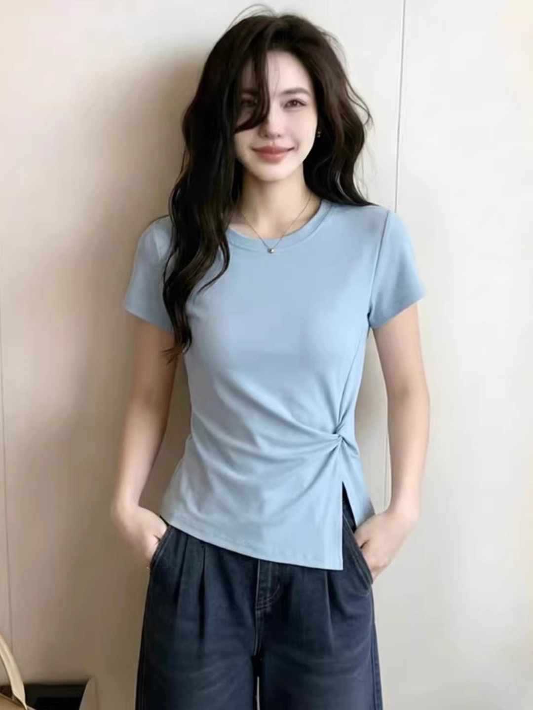Korean Style Sweet and Spicy Girl Round Neck White Short-Sleeve T-Shirt for Women 2026 Summer Irregular Twist Split Top Ins