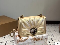 本革レディースバッグメッセンジャーバッグ高級レディースバッグファッションオールマッチレディースバッグシリーズライトラグジュアリー2024レディースバッグ