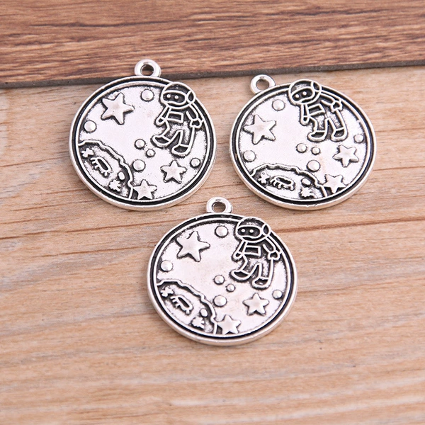 Ancient Silver Planet 25*28mm3.8g
