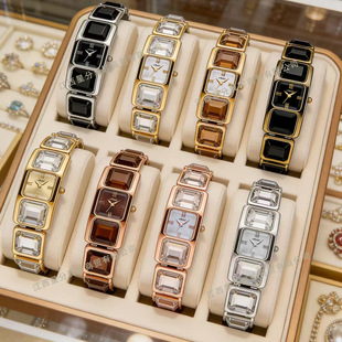 ��Ʒ�ֱ�Ůʿˮ���ֱ����A�߼������Q�羳����Ůʿ���Դ�^��S