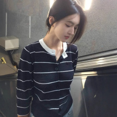 撞色条纹镂空长袖针织开衫女装早秋薄款韩系复古收腰显瘦通勤上衣