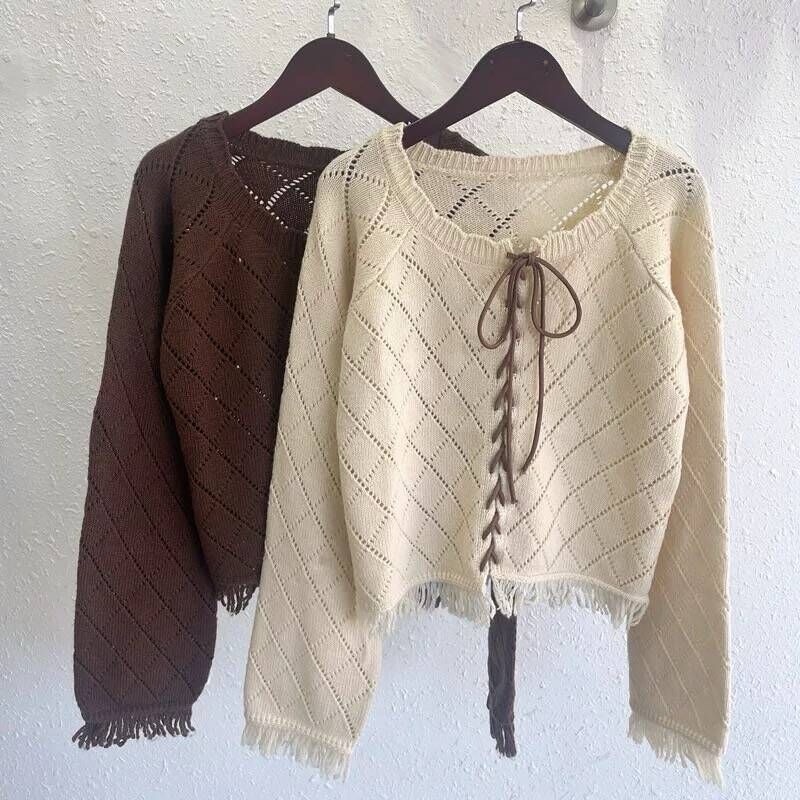 Cardigan de punto roscado con bordas huecas para mujeres 2025 diseño de otoño francés de nicho corta correa chaqueta suéter corto