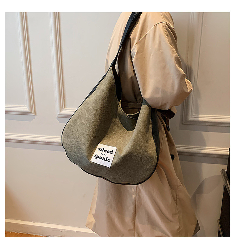 Autumn and winter largecapacity bag 2021 new female bag canvas bag shoulder armpit bagpicture5